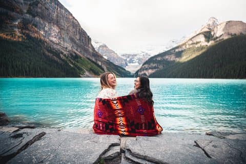 Afternoon Lake Louise Moraine Lake Tour from Canmore
