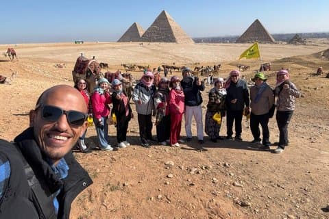 Excursão privada às pirâmides de Giza com Guia egiptólogo