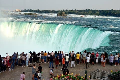 Toronto Pearson Airport nach Niagara Falls – (Zu/Ab Transfers)