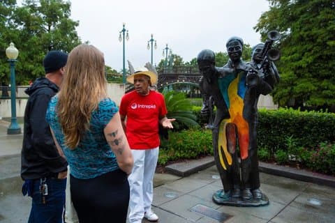 Tour Privado de Noche de Jazz de Nueva Orleans con Músico en Vivo