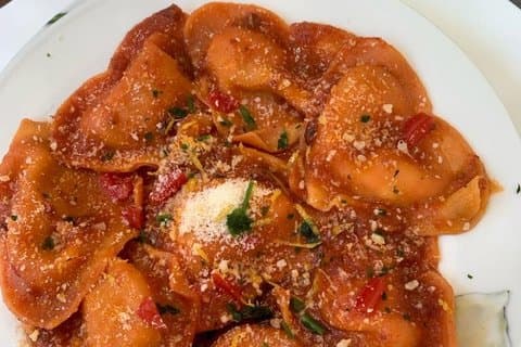 Ravioli-mesterklasse og besøk til den fargerike Parrini-landsbyen