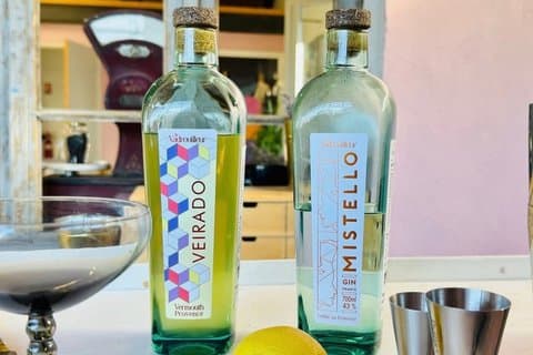 ニース産の職人技が光る蒸留酒の試飲