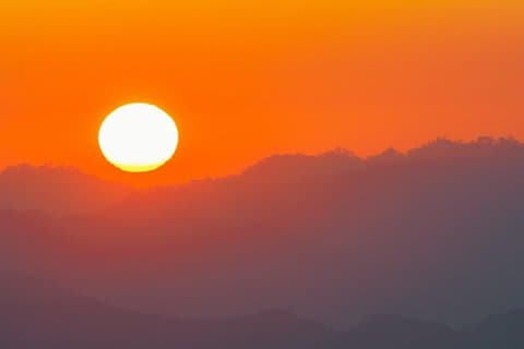 Amanecer en Sarangkot y volar en zip con un vehículo privado y guía en Pokhara
