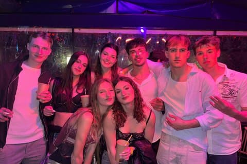 Barcelona Rooftop, Festa de barco, ônibus de festa e VIP Club Pass da semana