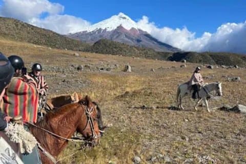 Privé Cotopaxi Paardrijden & Inca Trail Voetstappen
