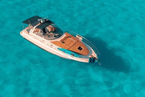 Luxury 43ft Private Yacht Experience in Cancun