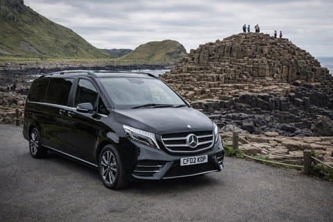 アイルランド発プライベートジャイアンツコーズウェイツアー豪華Vクラス