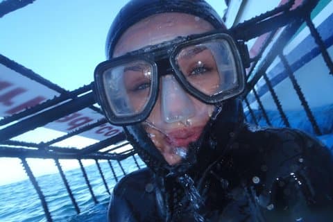 Gansbaai Shark Cage Diving with surface air available on request