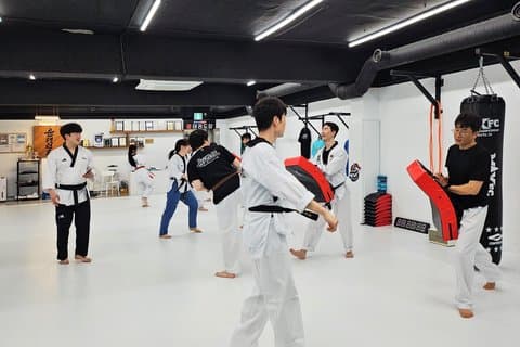 Traditional Taekwondo Training in Seoul: From Basics to Combat