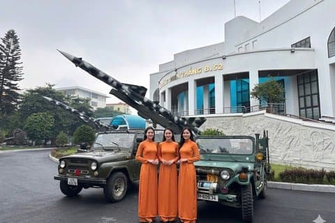 Hanoi Jeep Tour: Off the Beaten Path, Train Street & Hidden Gems