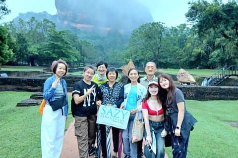 Sigiriya dagstur fra Colombo: Lion Rock, Dambulla Cave Temple