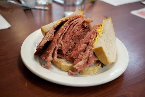 Montreal Mile End Food Tour : Bagels, Räucherfleisch und Poutine