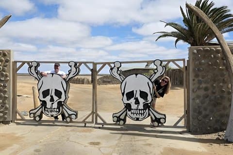 Skeleton Coast Park und Schiffswracks Old Oil Rigg, Diamond Field