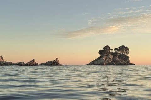 Budva Sea Kayak Tour zu den Petrovac Inseln