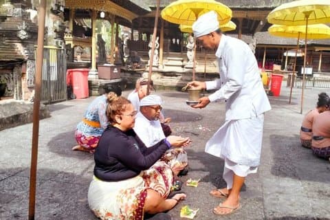 Bali Benoa Landausflug : Heiliger Frühling Tempel & privater Segen