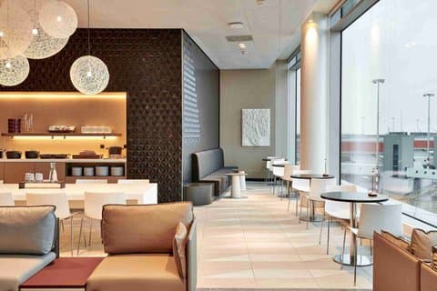 Amsterdam Schiphol flygplats AMS VIP Lounge Tillgång
