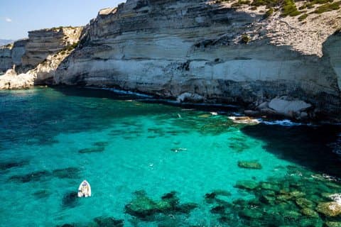 Corsica Archipelago Tour Bonifacio och Piana Lavezzi med jolle