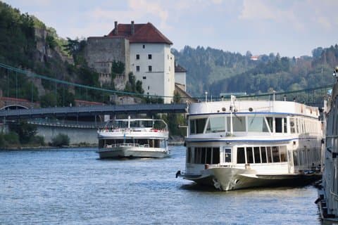 Vilshofen to Munich Private Transfer with 2 hr Sightseeing