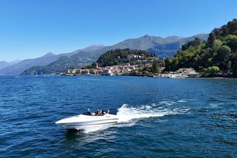Lake Como Private 1h Boat Tour: Villas & Scenic Highlights