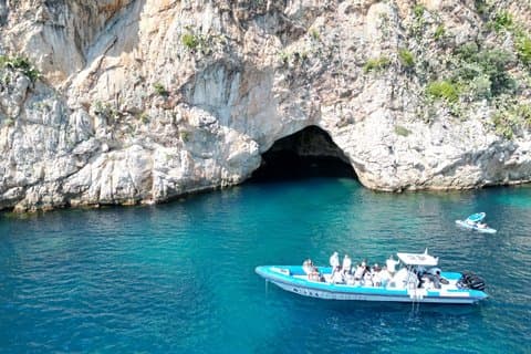 Von Nizza : Geheime Riviera Bootstour zur Mala Höhle mit Schnorcheln