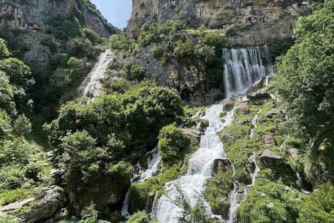 Berat Nascosto Tomorr Laghi Tranquilli e Cascata 3 Tier