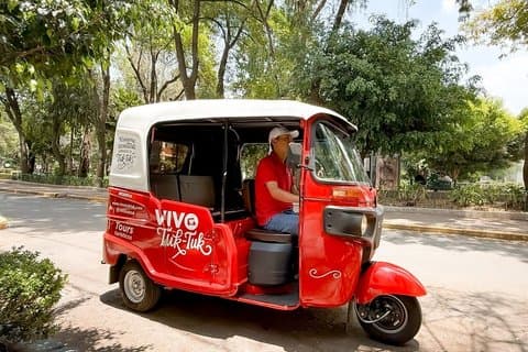 Tuk Tuk-tur genom La Roma och La Romita i Mexico City