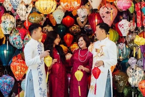 Upplev Da Nang Hoi En familjefotografering med fotograf