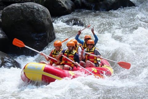 Ultimate Bali: White Water Rafting, 2 - timers spa og gratis transport