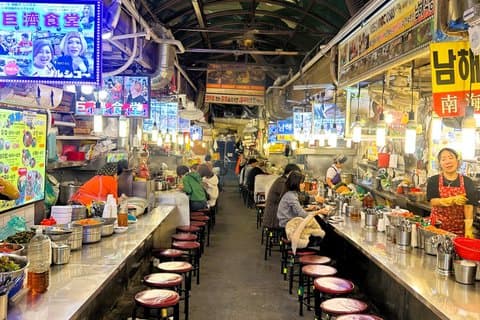 Seoul: Hidden Market Food Tour with 12+ Tasters & Drinking Games