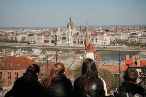 Bratislava till Budapest Donau utsikt och kulturupplevelse