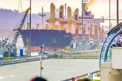 Visita guidata del Casco Antiguo, di Amador e del Canale di Panama.