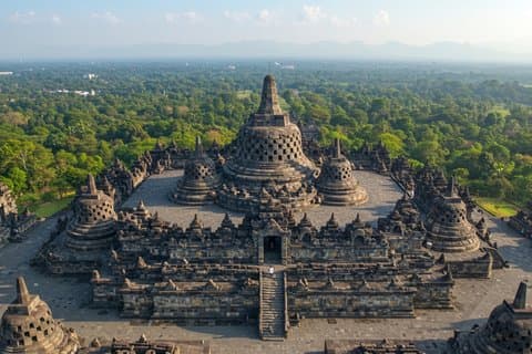 Borobudur Temple Tour
