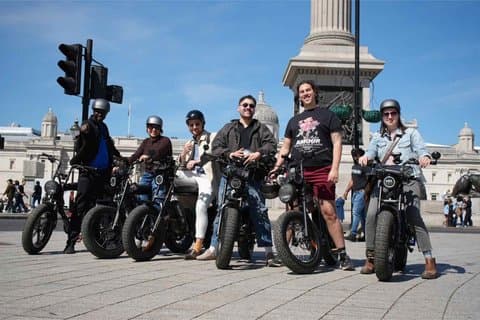 Tour in eBike di Londra con manufatti reali - Esperienza per piccoli gruppi