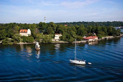 Vaxholm Arquipélago Experiência com Ferry e Sueco Fika