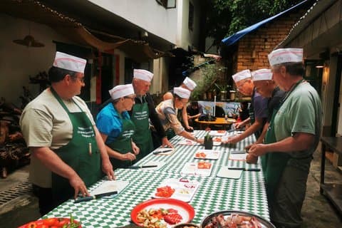 Yangshuo Cooking Class with Market Trip