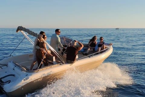 Budva Riviera Schnellboot Versteckte Strände und Höhlen und Inselrundfahrt