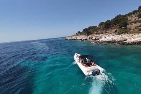 Aris Boat Tour