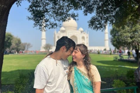 From Delhi: Private Agra & Taj Mahal Tour with 5 * Lunch