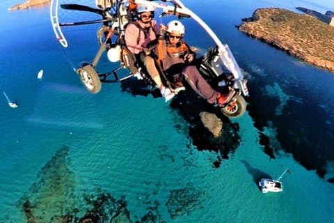 Vuelos en Parapente a motor por la Isla de Ibiza