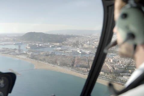 Tour de Barcelone en hélicoptère aérien et maritime et croisière portuaire