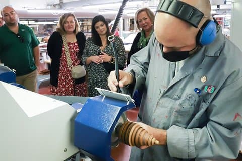 Guided Tour in Leather Goods Laboratory and Production Experience