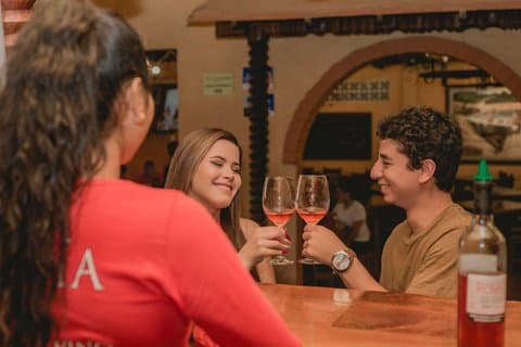 PISCO ROUTE + Tacama + Wine and Pisco Tasting – Ica
