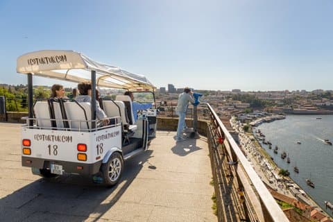 Express Tour of Porto in Private Eco Tuk Tuk with a Local