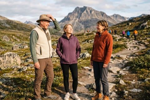 Tour histórico privado de senderismo en Quassussuaq en Nuuk