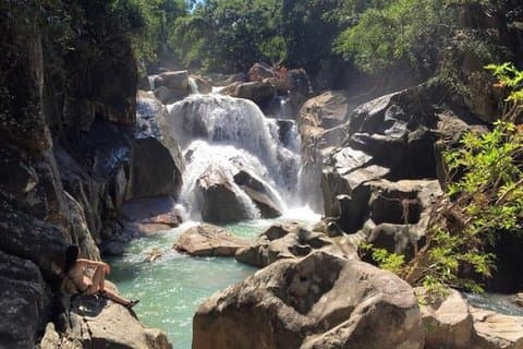 Ba Ho Waterfall & Doc Let Beach Tour privato di un giorno da Nha Trang