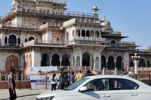 Från Udaipur: Privat Cab Jodhpur eller Jaipur med sightseeing