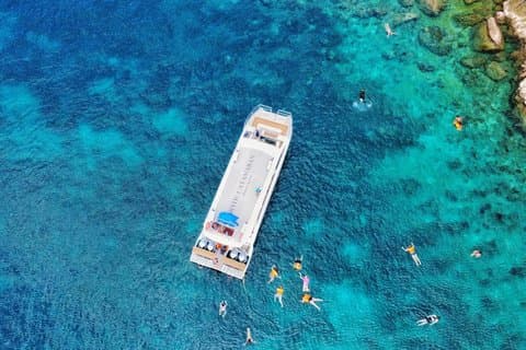 Tour en catamarán por Koh Samui Angthong con snorkel y kayak