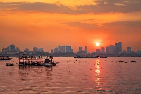 Phnom Penh Silk Island & Sunset Cruise with Food & Drinks