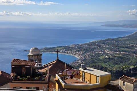 Castelmola Village en Etna Winery vanaf Taormina Sicilië Wijntour