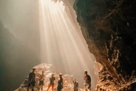 Yogyakarta Jomblang, Pindul Cave & River Tubing Tour med lunch